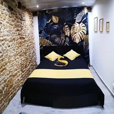 Hébergement de vacances Maison Atypique, Centre-ville 2+2 Pers Sauna Ir Sedan